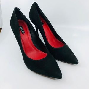 Black Suede Pump